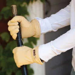 SSG Winter Lined Rancher Gloves -AU Equestrian Supplies Sales 2023 11278 inuse