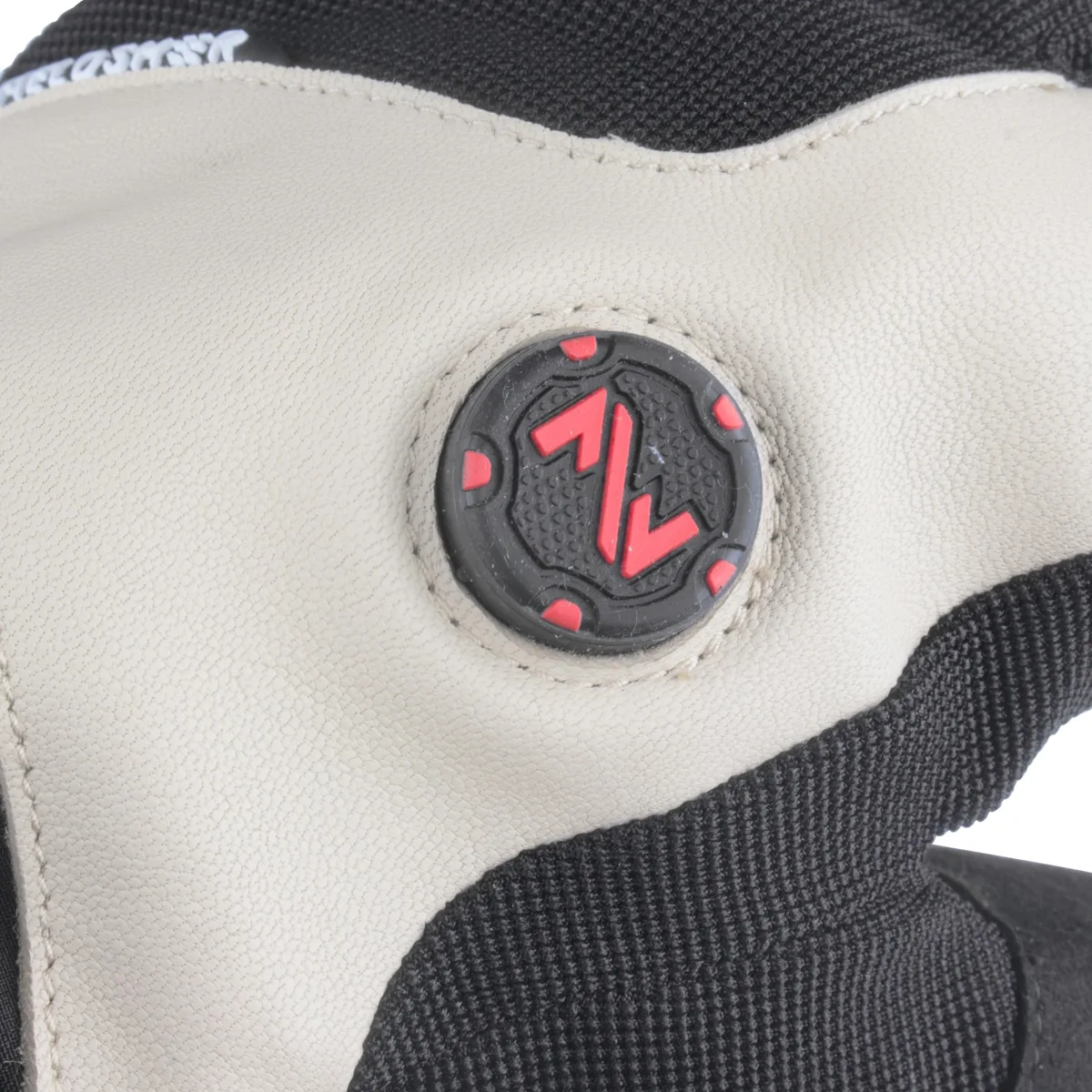 FieldSheer Mobile Warming Blacksmith Workglove 4 FieldSheer Mobile Warming Blacksmith Workglove - Image 2